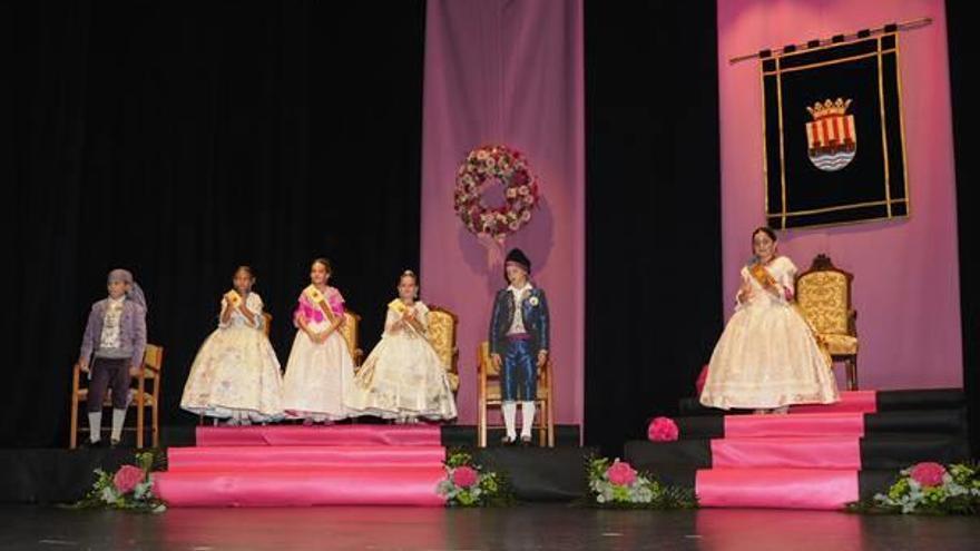 La niña  Julia Martínez ya reina en Onda