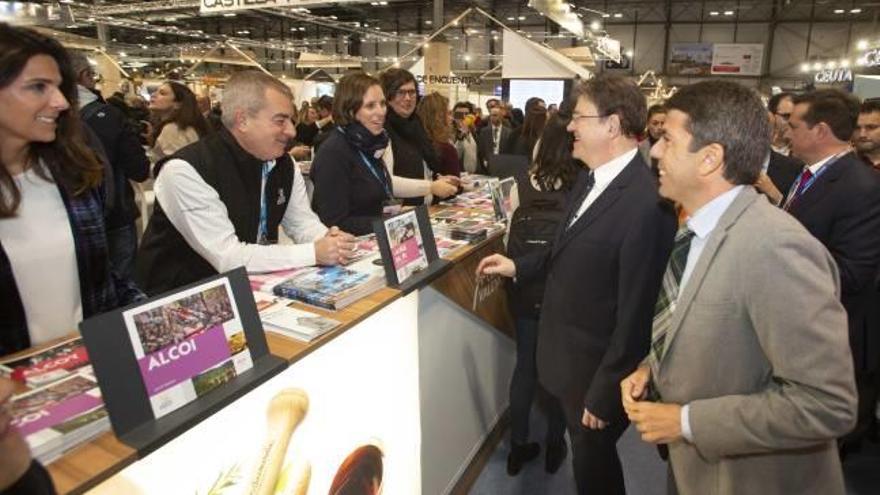 El presidente de la Diputación junto al de la Generalitat, Ximo Puig.