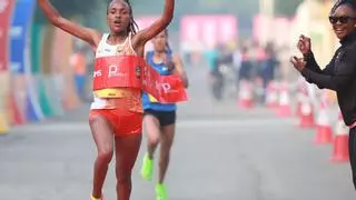 Tsehay Gemechu se 'cae' de la lista del Maratón Valencia por doplaje