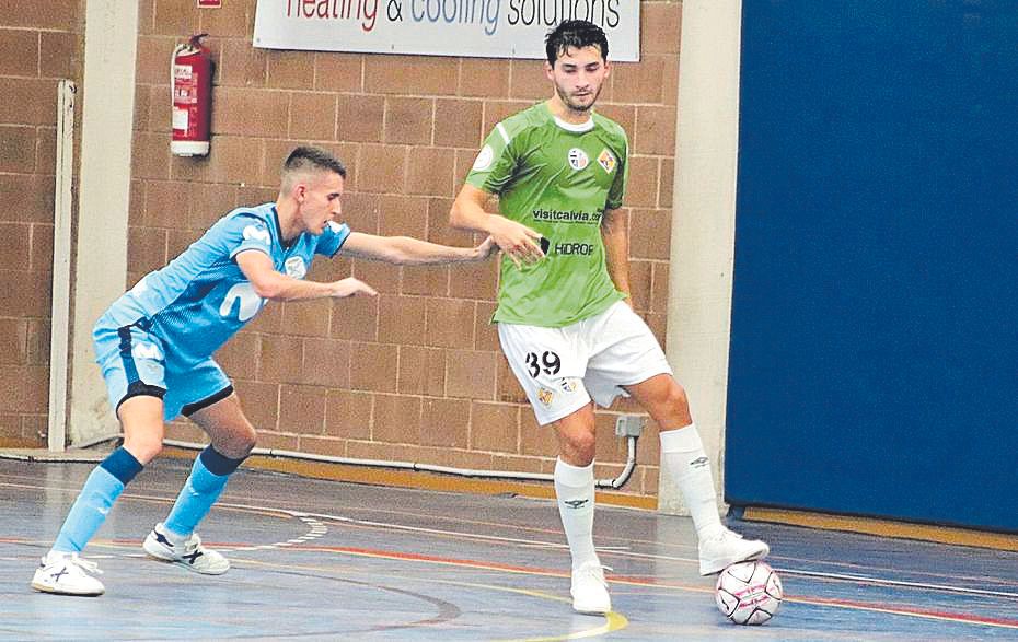 Gordillo, persionado por un jugador del Inter B.