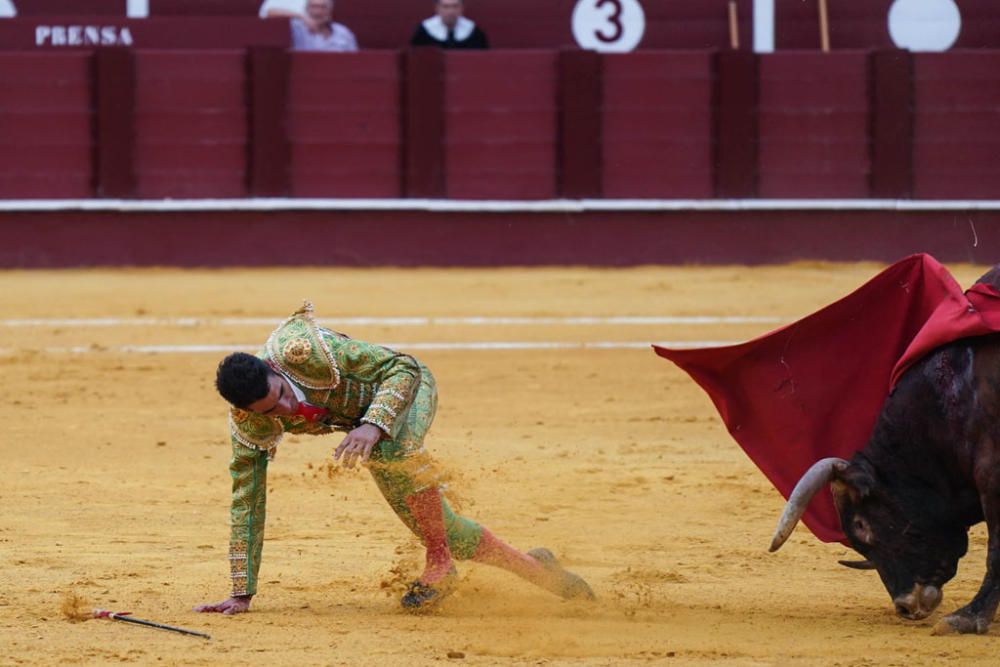 En la última cita taurina de esta feria en la plaza de toros de La Malagueta, se lidiaron toros de Gabriel Rojas. El cartel lo formaron Santana Claros, Juan Carlos Benítez y Miguel Aguilar.