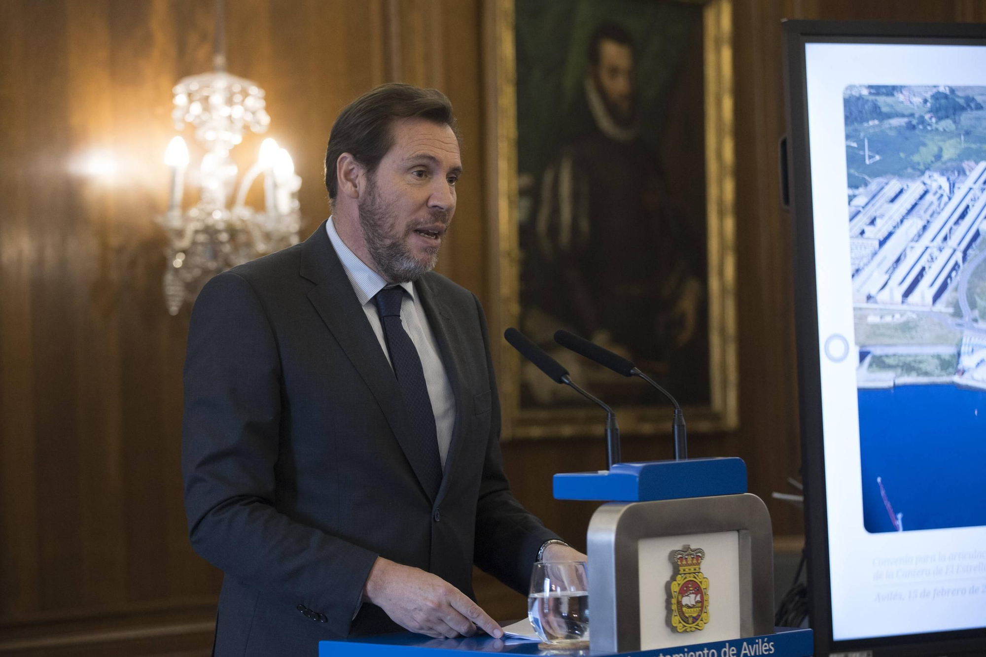 EN IMÁGENES: Así ha sido la visita a Avilés de Óscar Puente, ministro de Transportes y Movilidad Sostenible