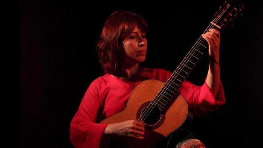 Margarita Escarpa cierra el Festival de Guitarra