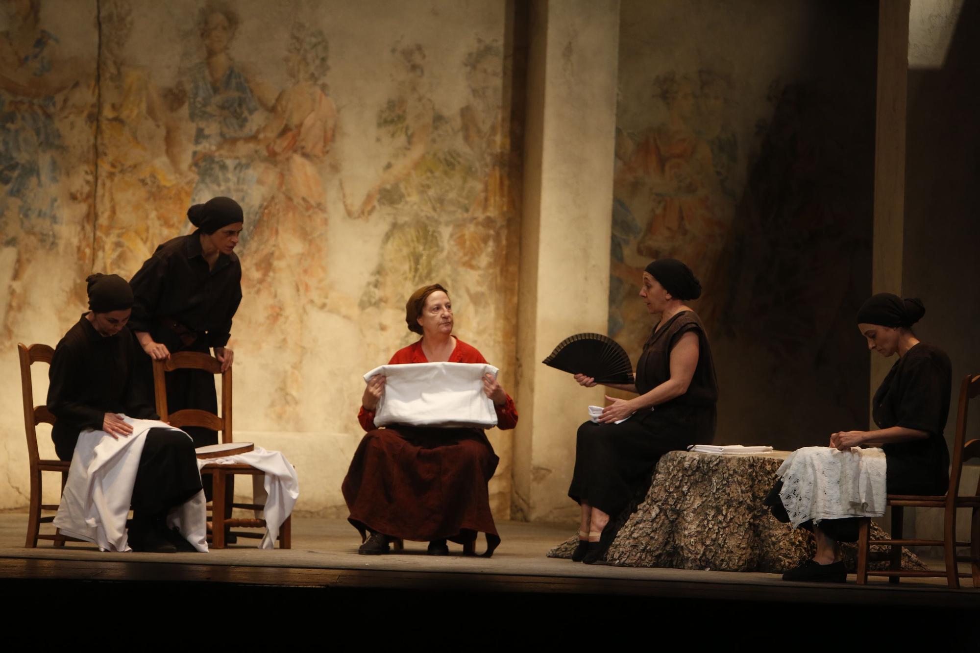 Estreno nacional en el Teatro Principal de Alicante de "La casa de Bernarda Alba"