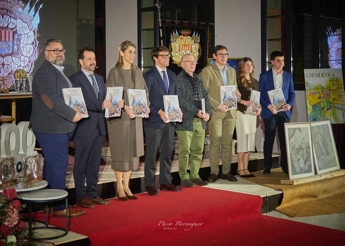 En la clausura del centenario de la revista "Crevillente Semana Santa" se presentó la edición de este año