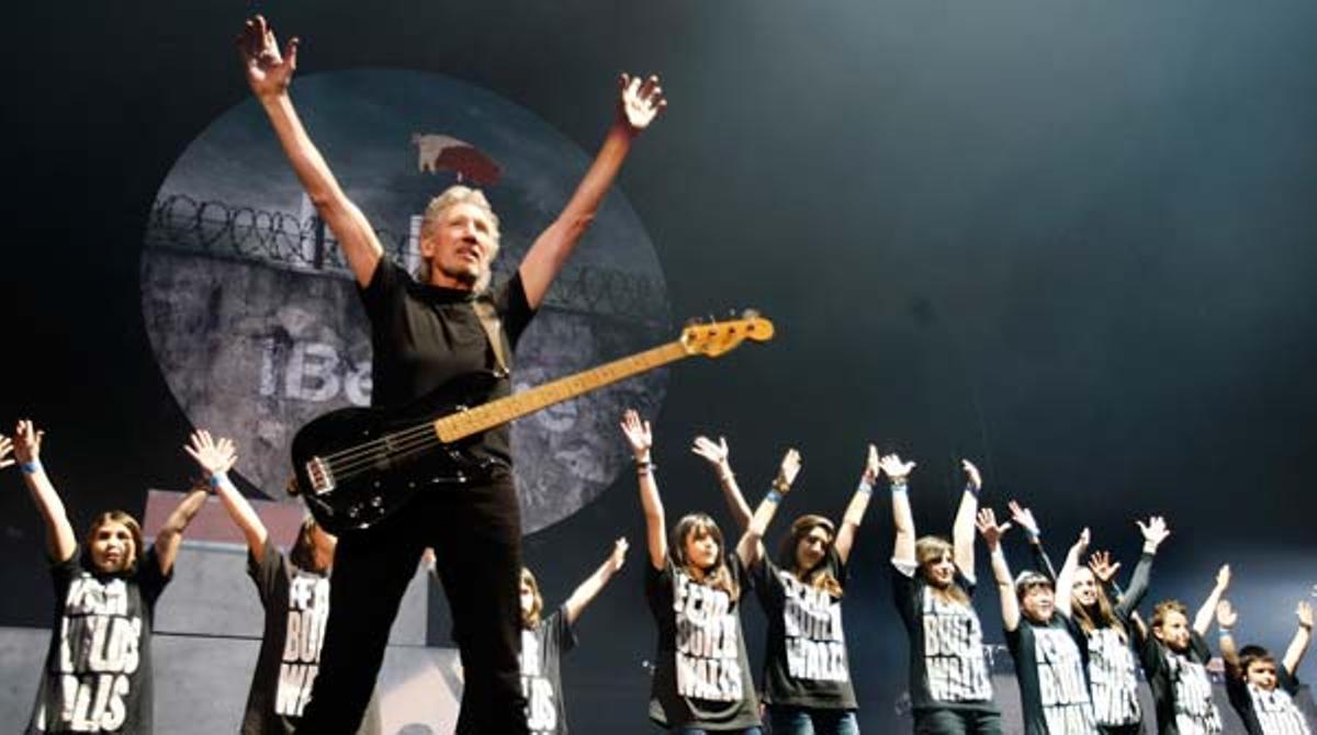 Fragments de l’espectacle de Roger Waters presentat a Barcelona.