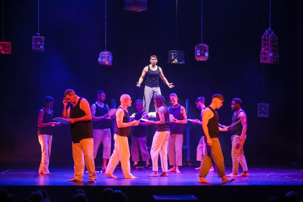 Obra de teatro en el Centro Cultural Guayres