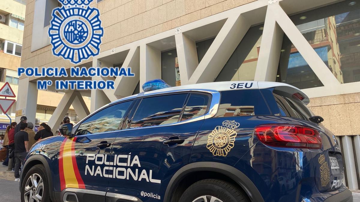 Imagen de archivo de un vehículo de la Policía Nacional de Alicante.