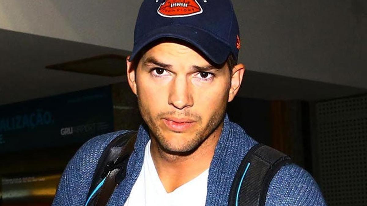 Ashton Kutcher se prepara para testificar contra el asesino de su novia