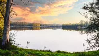 La Siberia, la desconocida región extremeña con playas de agua dulce y una "montaña mágica" flotante