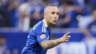 Santi Cazorla cree en el milagro del Oviedo: "No cojas ni un resfriado, por Dios"