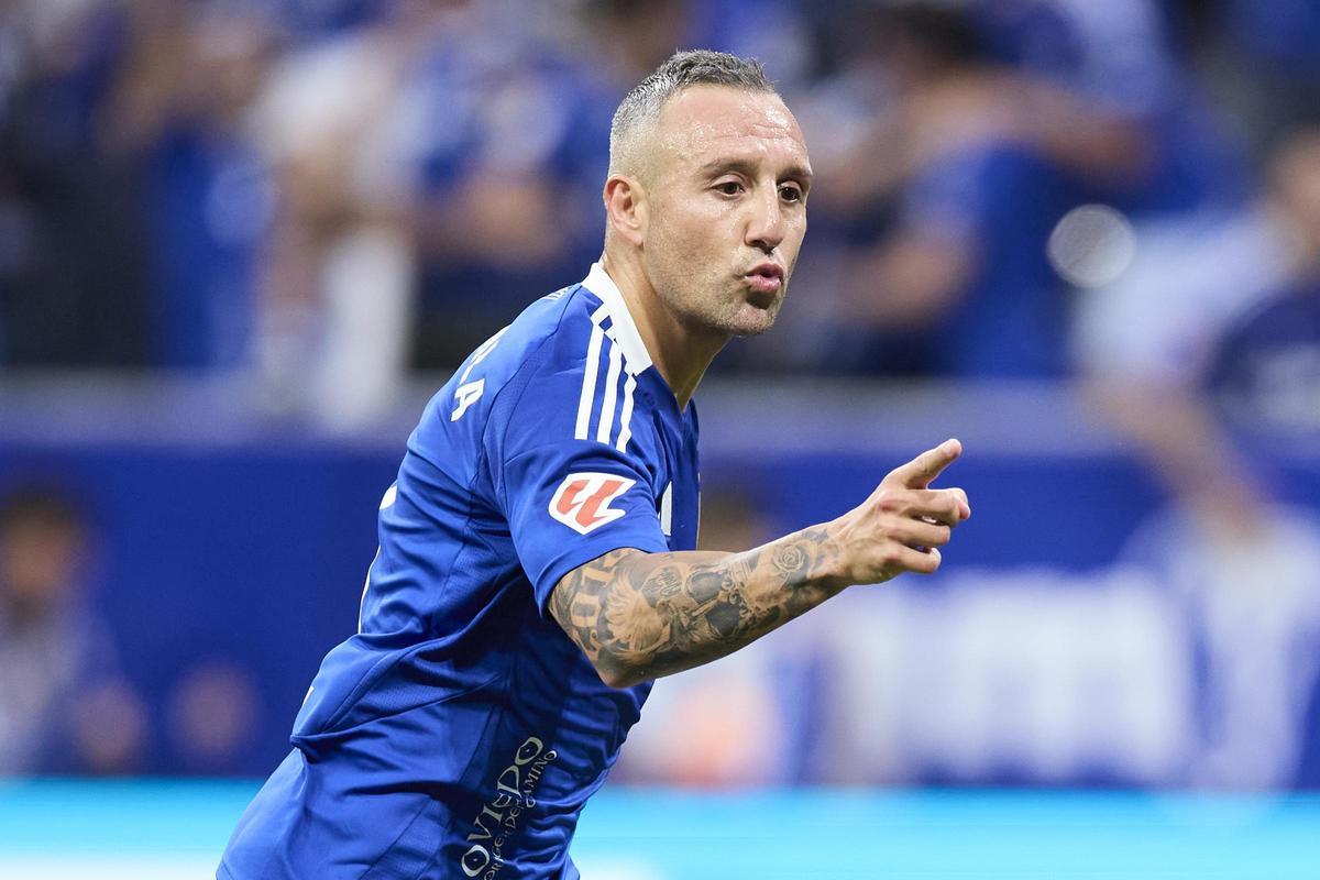 Santi Cazorla, capitán del Oviedo