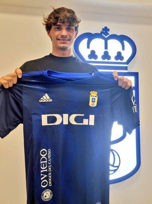 Oier Luengo, ayer con la camiseta del Oviedo. | Real Oviedo