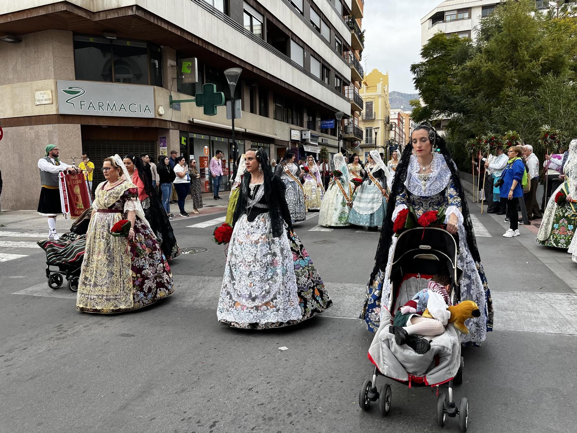 FALLAS 2024 | El mundo fallero de la Vall agasaja a la Mare de Déu