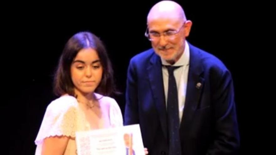 Una alumna del IES Jaume I de Ontinyent logra el primer premio del Concurso Inspiraciencia del CSIC