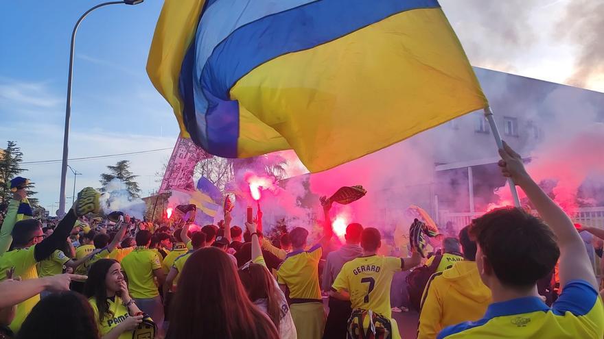 Espectacular recibimiento al Villarreal antes de medirse al Athletic