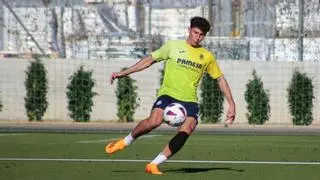 El talentoso canterano del Villarreal que debutó el pasado domingo en Segunda División