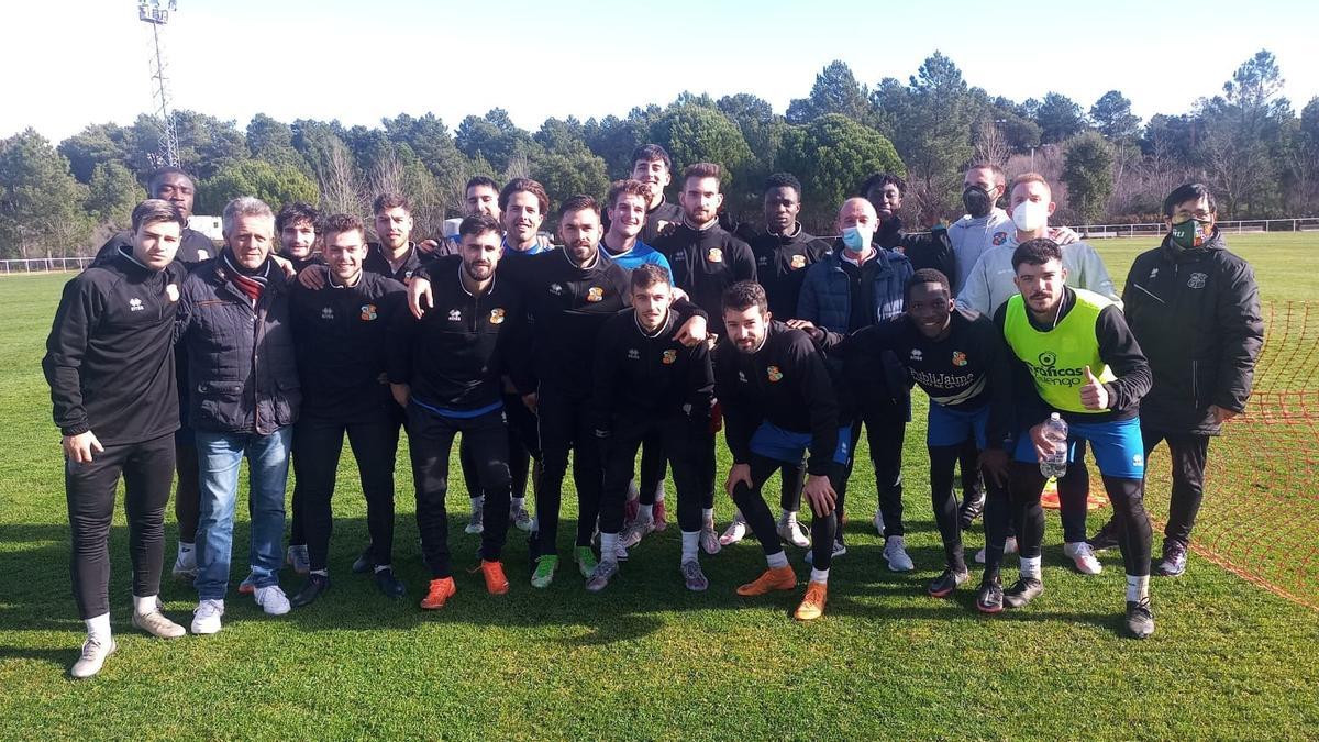 El Moralo, antes de un entrenamiento en Talayuela. El equipo del Campo Arañuelo ha sufrido varios cambios en los últimos días.