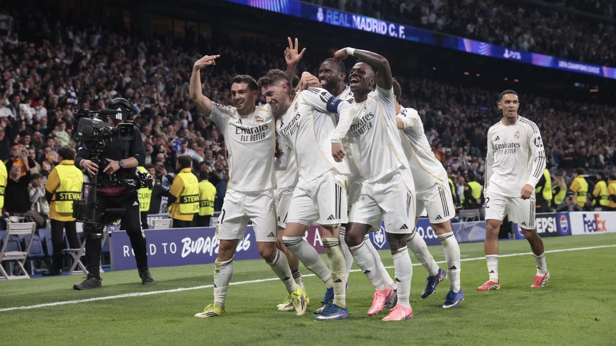 El Real Madrid y Valverde destrozan a un Manchester City que ni compareció