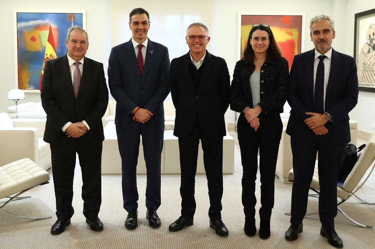 Reunión entre Sánchez y Tavares.