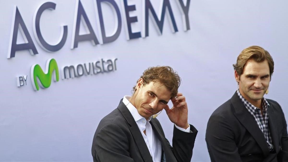Nadal, al lado de Federer, en la presentación de su academia en Manacor este pasado miércoles.