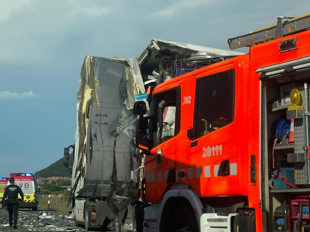 Una imagen de la colisión que se ha producido en Almenara este domingo.