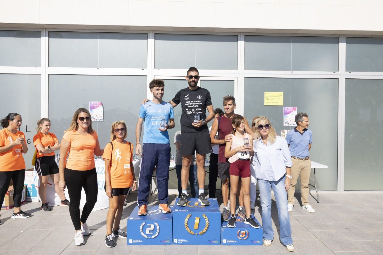 Así fue en imágenes una nueva edición de la carrera solidaria de AFA Torrevieja