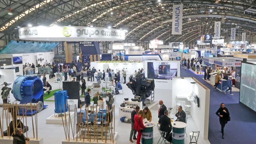 Expositor del Grupo Emenasa, en plena celebración de Navalia, en el Ifevi.