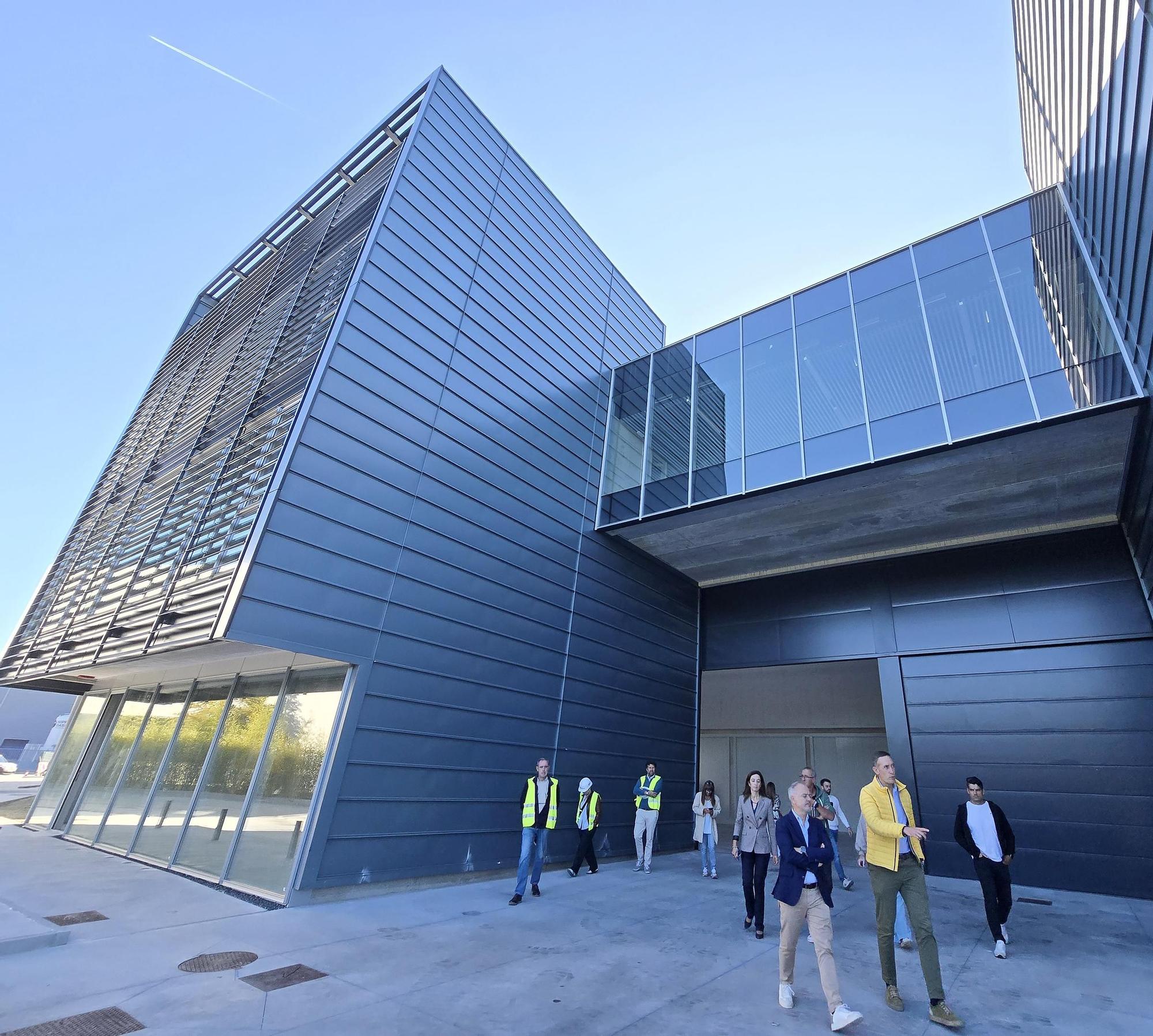 Visita a las nuevas naves de la Zona Franca para empresas tecnológicas en Pordo do Molle