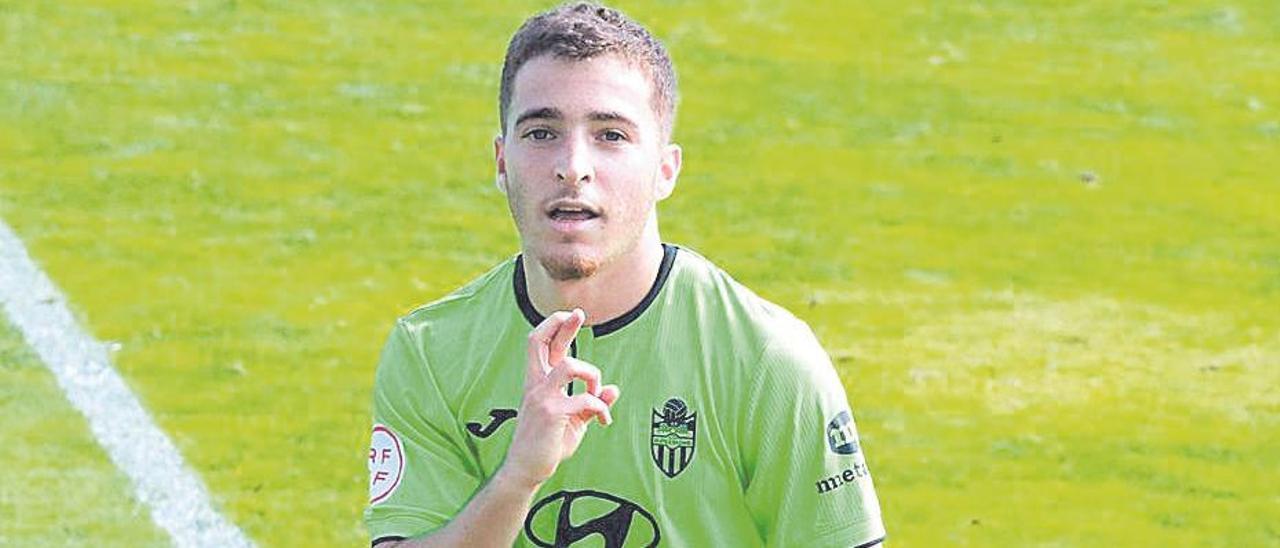 Armando celebra el gol de la victoria.