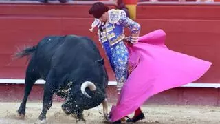 La calidad de Manzanares y la sorpresa de Rufo prenden la Feria de Fallas