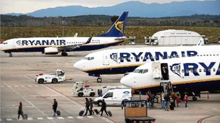 Ryanair diu ara que «dialoga» amb el Govern per mantenir els vols a Girona