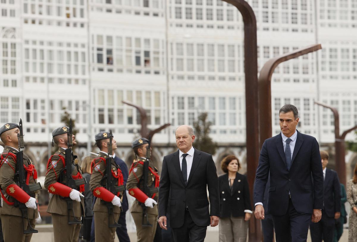 Sánchez i Scholz pressionen Macron perquè el MidCat estigui enllestit el 2025: «És de summa importància» Sánchez i Scholz pressionen Macron perquè el MidCat estigui enllestit el 2025: «És de summa importància»