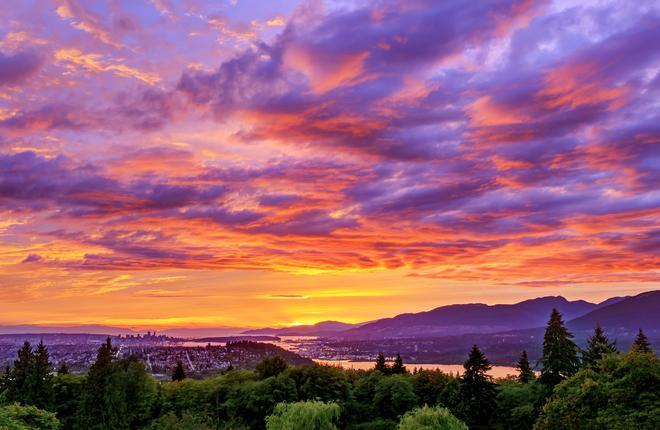 Incendios en Canadá - Puesta de sol de Burnaby (Columbia Británica)