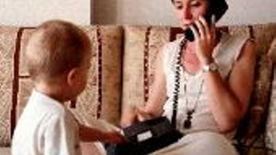 Familias extremeñas denuncian fraude en el cambio de las líneas telefónicas