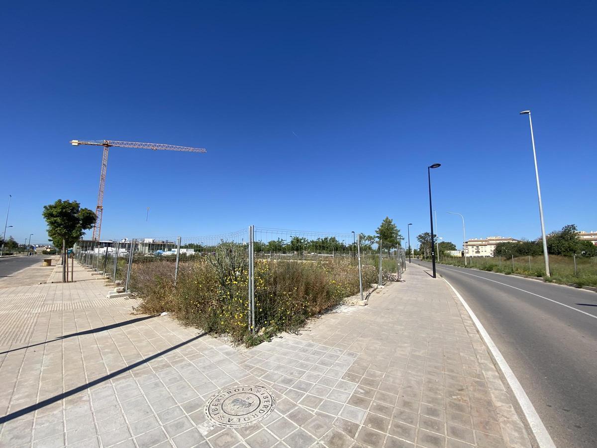 Parcela adquirida por Insur para promover 130 viviendas en Paterna.