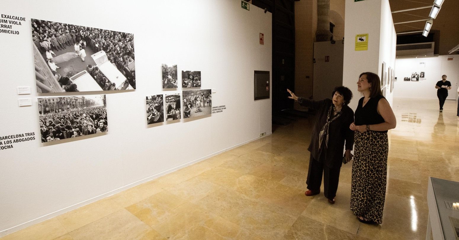 En imágenes | La Lonja de Zaragoza recorre la trayectoria de Pilar Aymerich, Premio Nacional de Fotografía