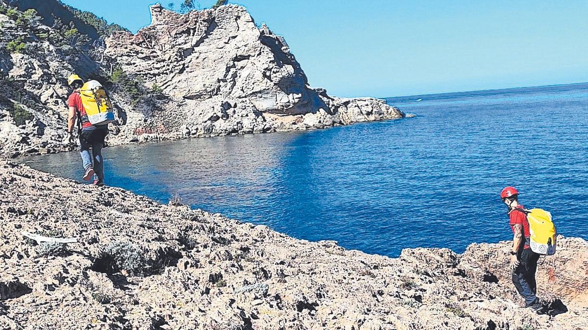 Los equipos de búsqueda peinando el litoral de Santanyí.
