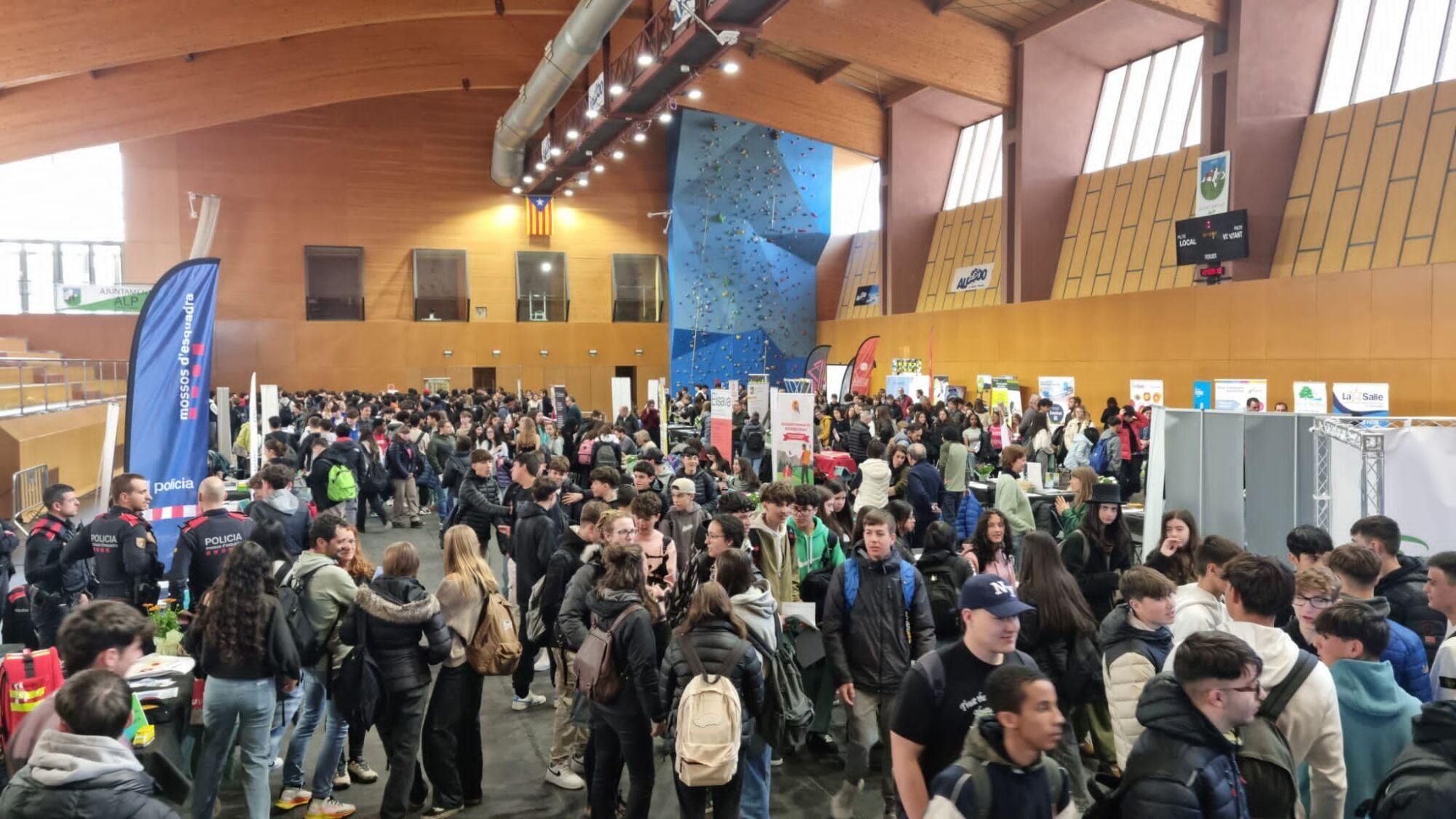 Arrenca la Fira de l'Estudiant de Manresa 