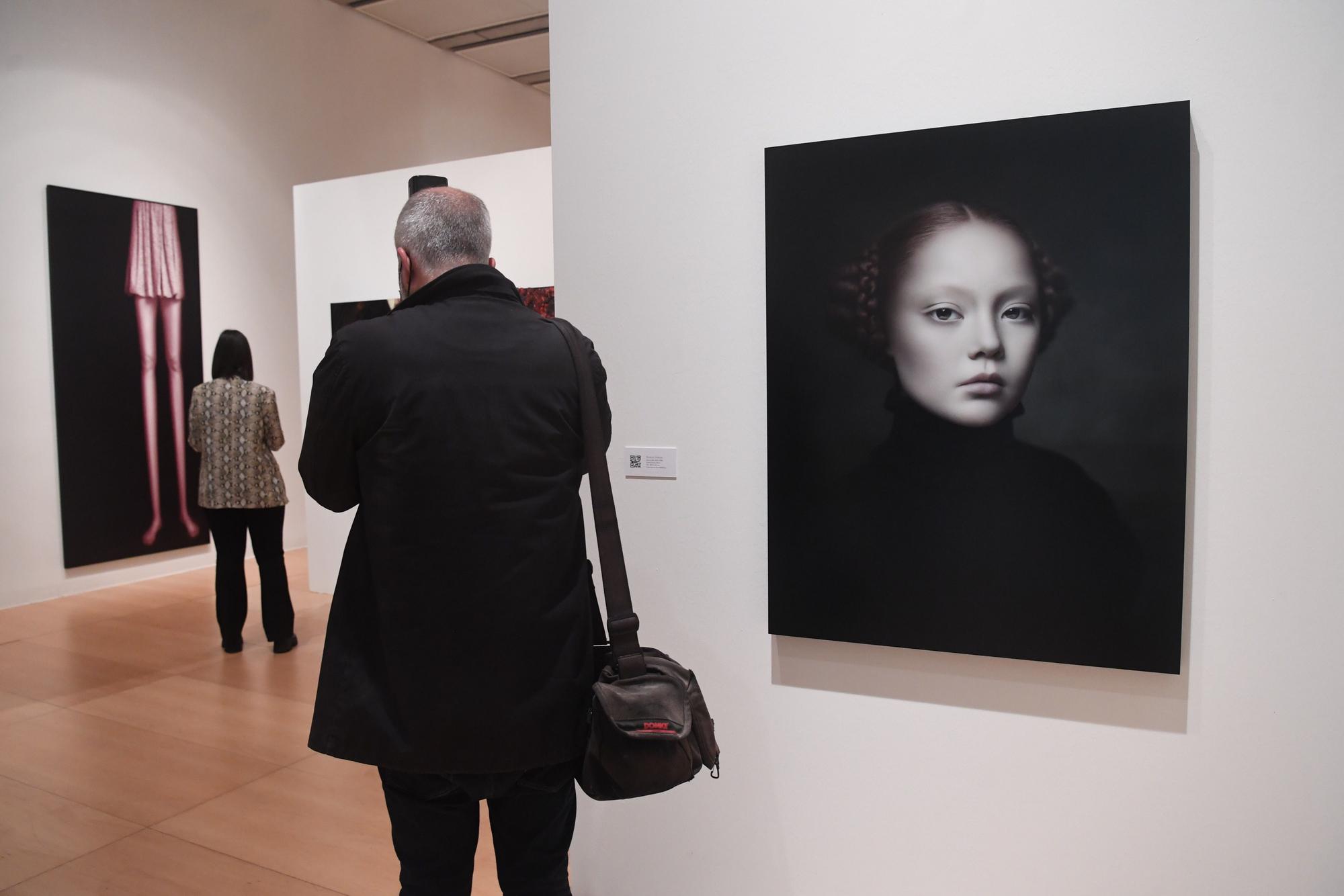 La exposicion 'Mirar de nuevo. La mujer contra el tiempo' llega a Afundación A Coruña