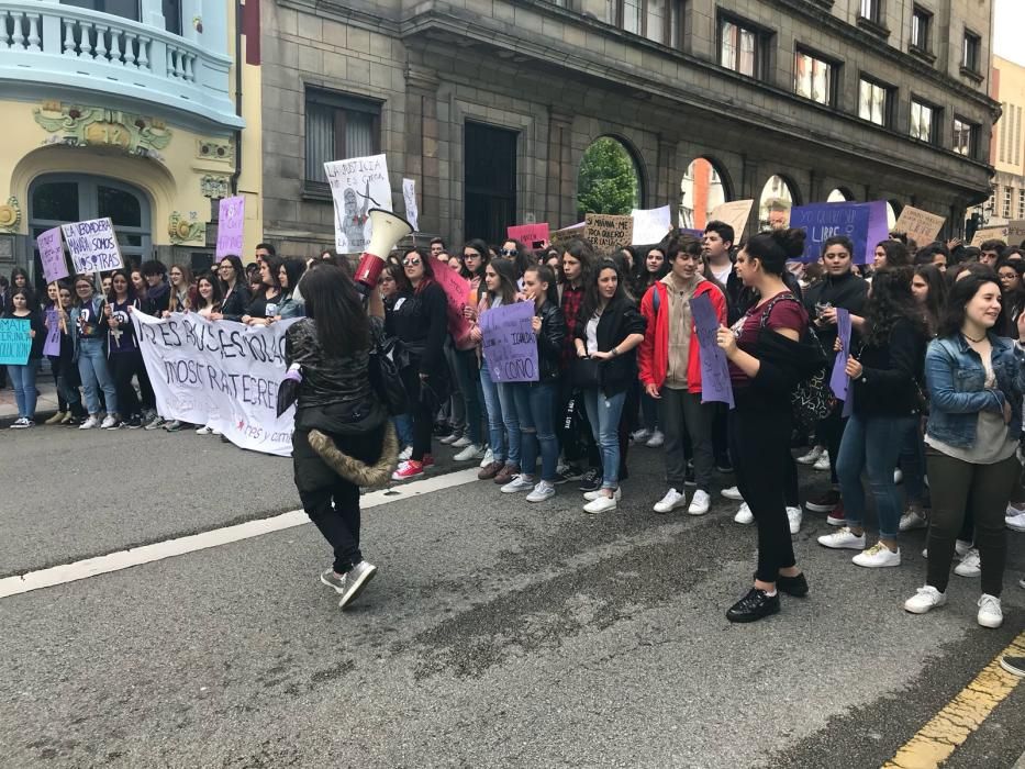 Estudiantes asturianos se manifiestan contra la sentencia de "La Manada"