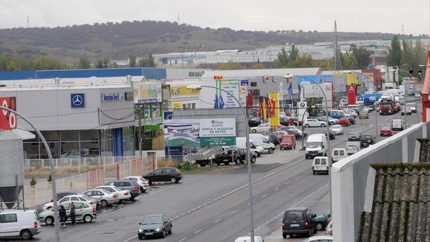 Vista parcial de la avenida Martín Palomino y sus industrias.