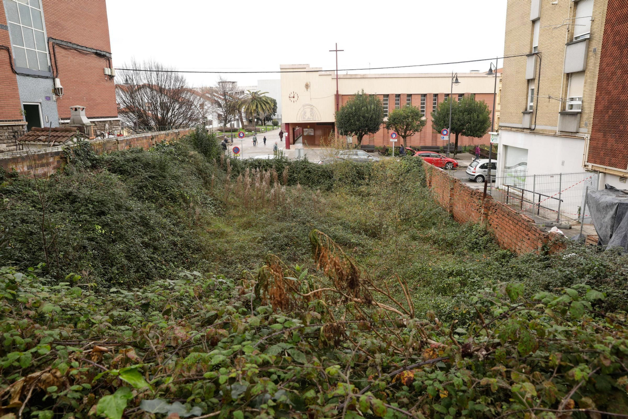 El Coto, un barrio de Gijón "vivo y unido" que anhela ser más paseable (en imágenes)