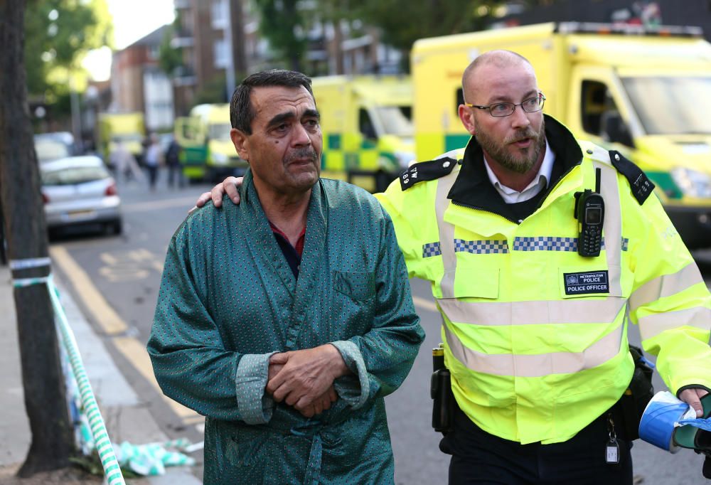 Incendio en un edificio de 24 plantas en Londres