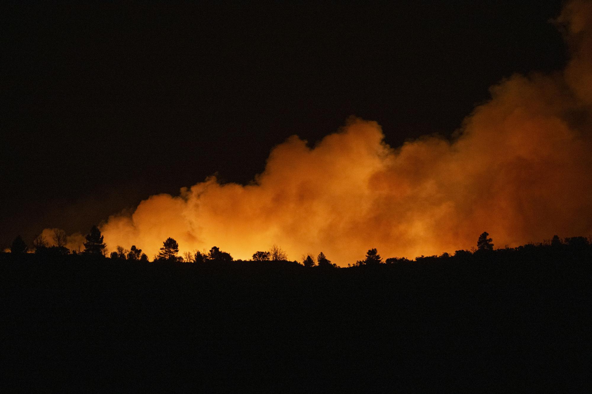 El incendio en Castellón y Teruel, en imágenes