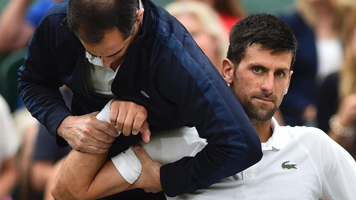 Djokovic tuvo que operarse del codo y pensó en la retirada