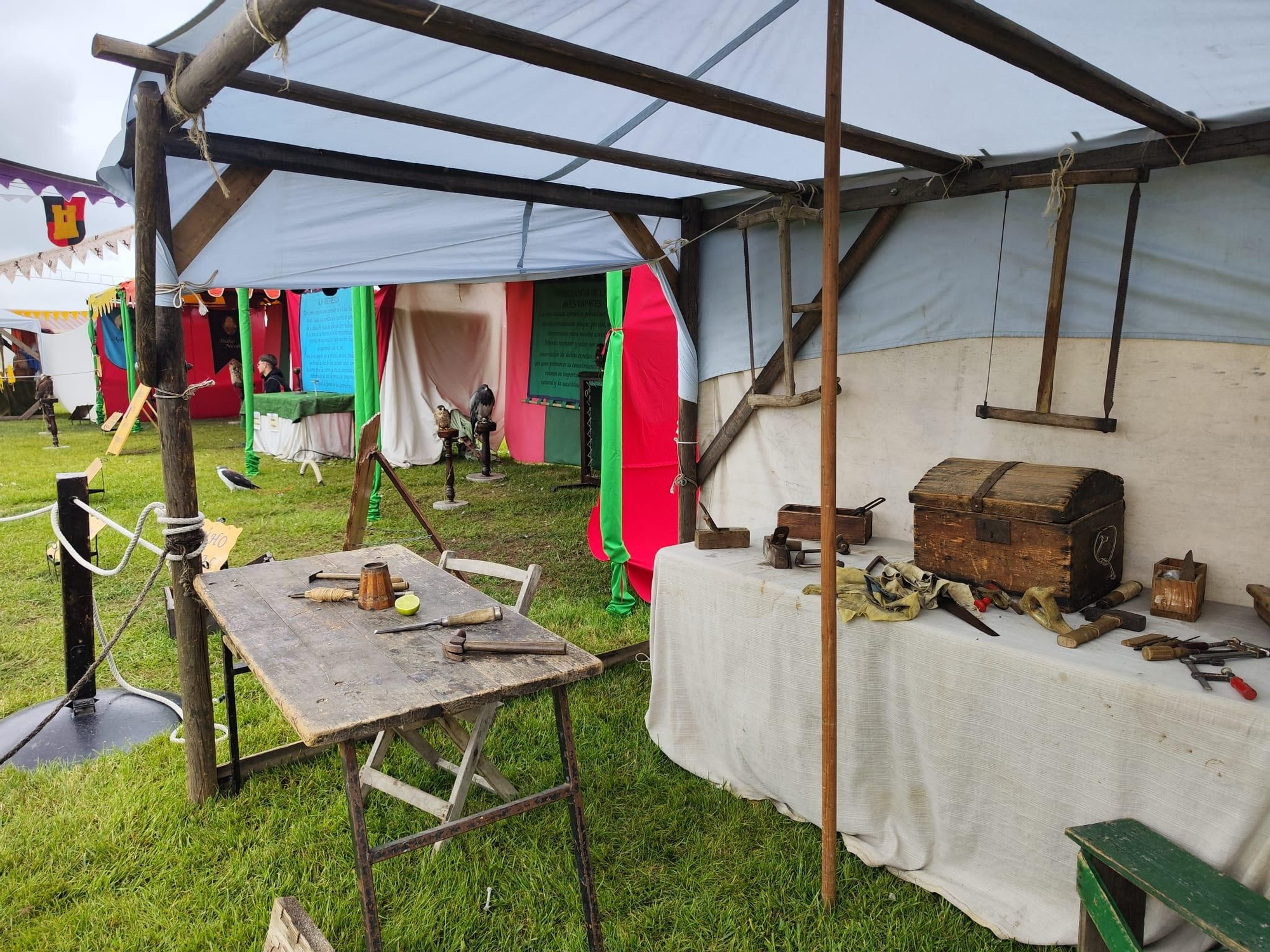 Todo listo para la gran cena y torneo medieval de Llanera