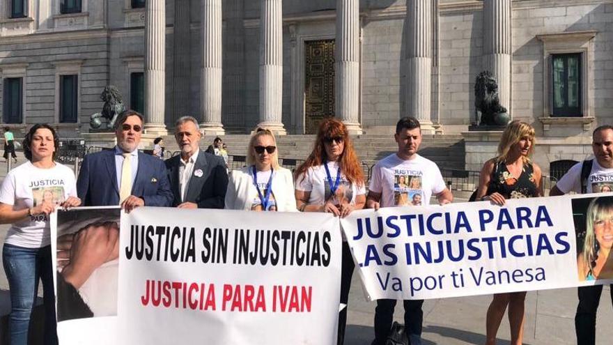 Presentación de firmas en el Congreso hoy.