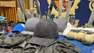 La 'gorra ultra', el novedoso material intervenido a los radicales en Sevilla: "Primera vez que se incautan en todo el país"