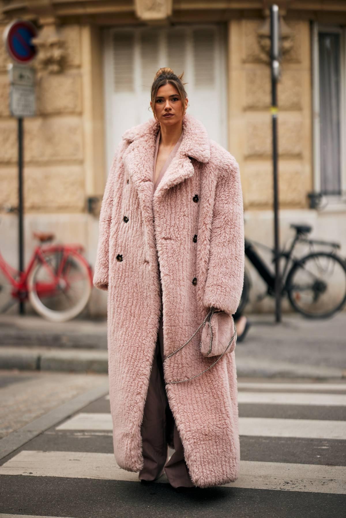 ABRIGO ROSA ZARA | 7 abrigos rosas, la pieza que es tendencia en las ...
